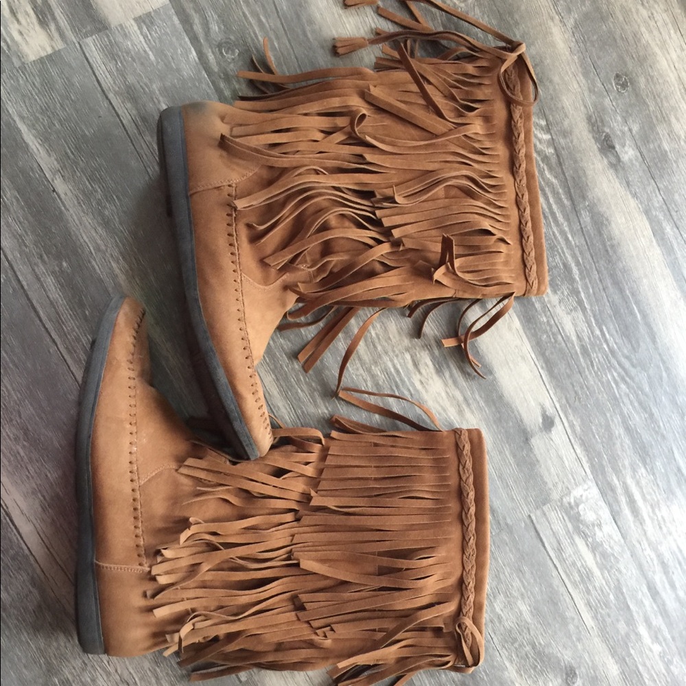 Rampage Fringe Boots 👢